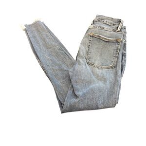 Good American size 2/26 medium wash skinny fit Blue Jeans distressed